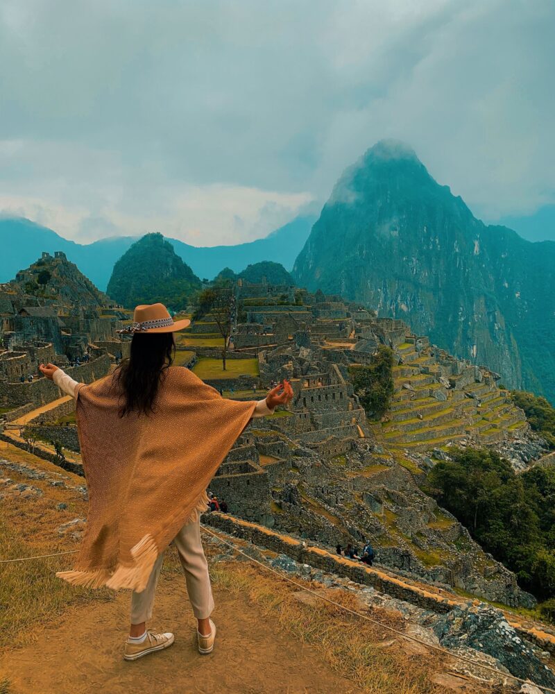 Why should you visit Machu Picchu with a tour?